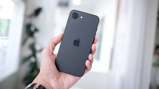 Tohle dělá v létě skoro každý Čech. A pak mu odejde iPhone