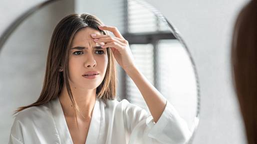 Vědci tvrdí: Jen jeden způsob zpomaluje stárnutí – a 85 % lidí raději dál chátrá