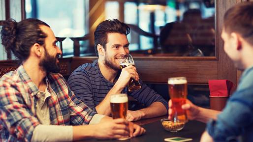 HOSPODSKÝ KVÍZ: 10 otázek, po kterých už si to pivo zas tak nezasloužíte