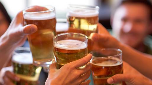 HOSPODSKÝ KVÍZ: 10 okamžiků, kdy ti pivo zhořkne v puse