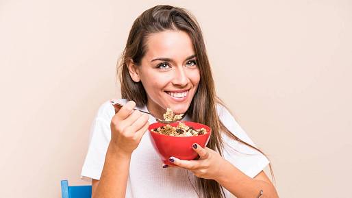 Müsli má pověst zdravé potraviny, ideální pro snídani plnou energie, ale tato pověst není vždy zasloužená