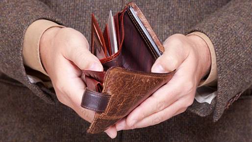 Podle údajů statistiků průměrná mzda v Česku v posledních obdobích roste
