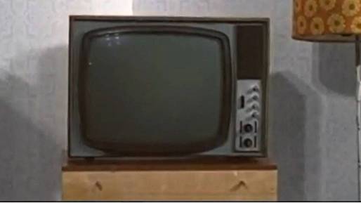 Televizor Color – král obýváků, který přinesl barvy do šedé reality