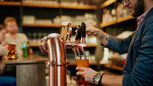 Hospodský kvíz: Dáte 10 otázek na první dobrou? Nebo si radši objednáte další pivo