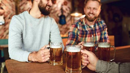 Hospodský kvíz: 10 otázek, 0 nápověd. 87 % lidí se zlomí u třetí