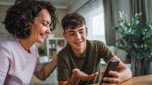 Motorola, Nothing, Samsung: Trojice telefonů, které nabízejí skvělý poměr cena/výkon