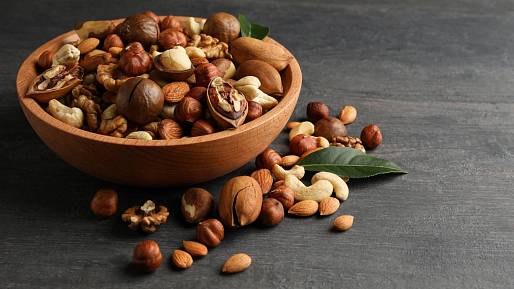 Nejkaloričtější druhy ořechů, kterým byste se měli při hubnutí vyhnout