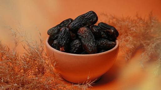 Datle patří k nejzdravějšímu ovoci na světě. Máme se obávat obsahu cukru?