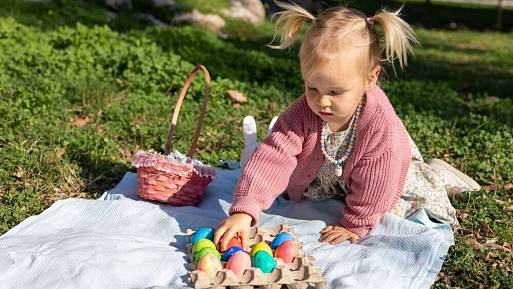 Velikonoční pondělí se blíží: Velké obchody budou muset podle zákona zůstat zavřené