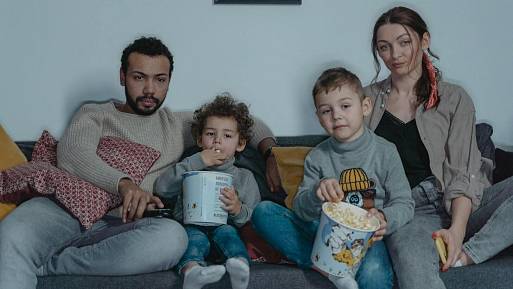 Pohádka, která nestárne ani po desítkách let: Hrátky s čertem stojí na humoru, stylu i silných postavách