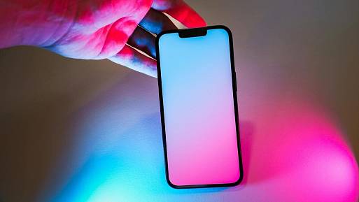 Staré mobily mají hodnotu: Operátoři nabízejí peníze za výkup vašich zařízení