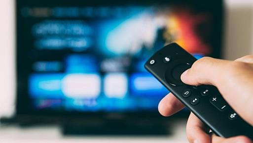 Ovládání televize mobilem: Bezplatná a pohodlná revoluce v obývacím pokoji