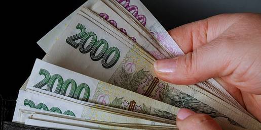 Toto je částka, kterou nově můžete zaplatit nebo převzít v hotovosti. Za porušení hrozí 500 000 Kč