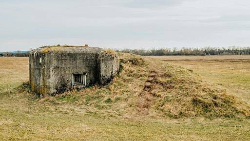 Z válečného bunkru luxusní útočiště: Český architekt ukázal, jak geniálně využít historickou stavbu