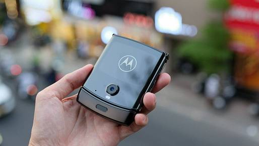 Motorola Razr V3 kdysi bývala luxusem, dnes se z ní stal sběratelský kousek