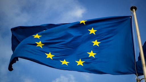 EU chce ověřování identity na sociálních sítích. Pomoci má digitální peněženka