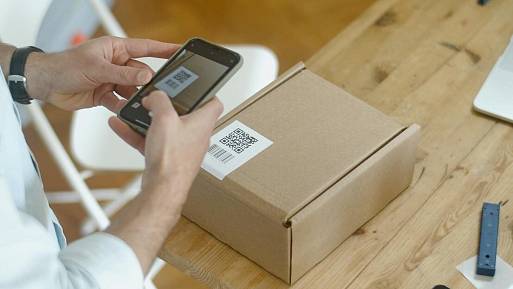 Podvody s QR kódy: Falešné odkazy míří na platební údaje i SMS služby