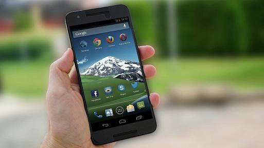 Skrytá funkce režimu letadlo: Jak nabít telefon rychleji, než jste čekali