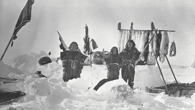 Inuitští šamani řešili každodenní starosti i za pomoci předmětů, kterým uměli přikouzlit nadpřirozené schopnosti