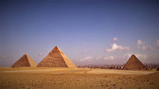 Newton si myslel, že v egyptských pyramidách je skryto tajemství apokalypsy