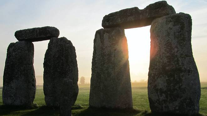 Opulentní oslavy: Jak probíhal neolitický vánoční večírek ve Stonehenge
