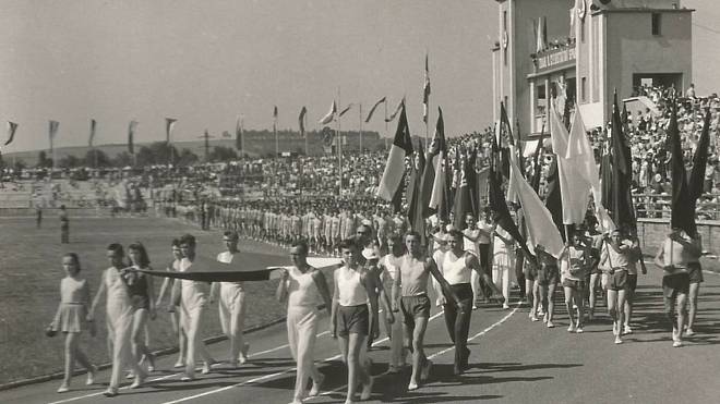 Spartakiáda byla symbolem oslav i komunistického spojení národa