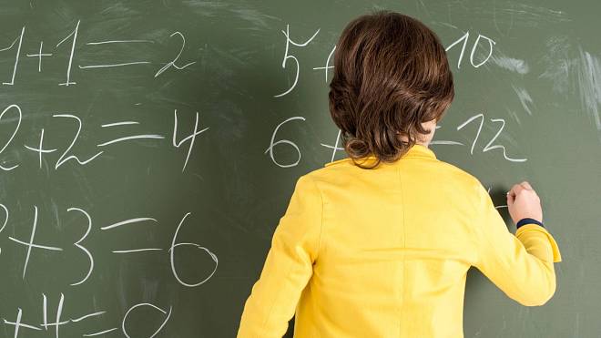 Kvíz: Dokážeš vyřešit tento příklad bez kalkulačky? Jen málokdo to dá na první pokus