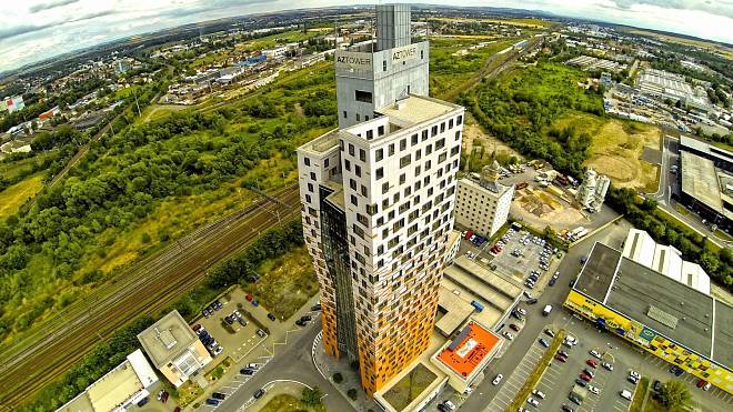 Šokující odhalení: Nejvyšší budova Česka nestojí v Praze! A brzy zmizí v propadlišti dějin
