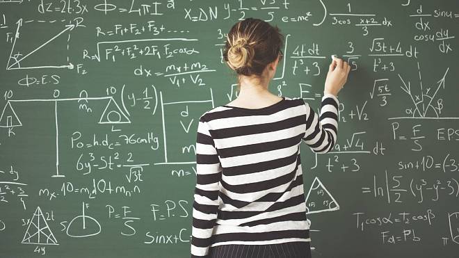 Všichni ji považují za jednoduchou, ale pouze 1 z 10 dospělých ji spočítá správně – 18 ÷ (3 + 3) × 6