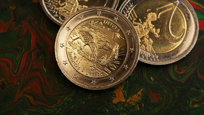 Zajímavé eurovky budí zájem o numismatiku