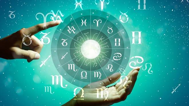 Dubnový horoskop slibuje třem znamením osudového člověka