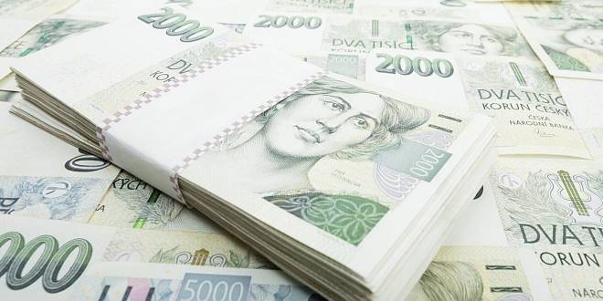 Tuto atypickou dvoutisícovku běžně vydávají bankomaty po celém Česku. Má až desetinásobnou hodnotu