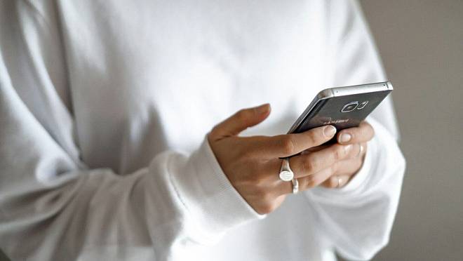 Falešné čističe telefonu odemknou váš účet zlodějům. Nový podvod se šíří Českem