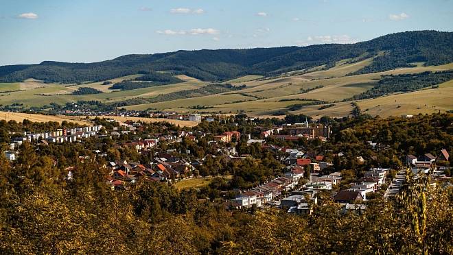 Ani Šumava, ani Krkonoše. Nejkrásnější hory v létě obsadí cizinci, Češi je ignorují