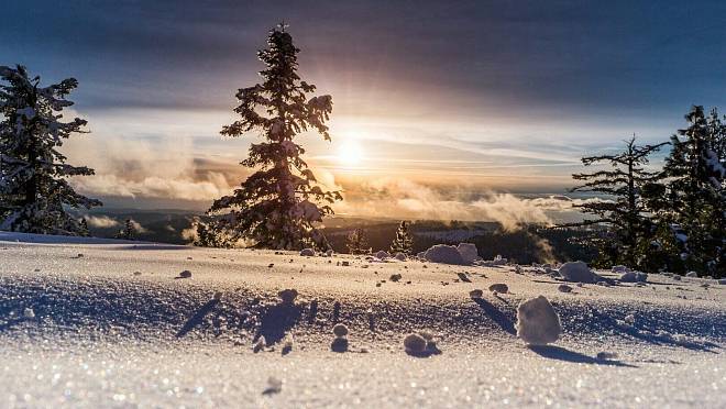 Předpověď na zimu se diametrálně změnila. Meteorologové prozradili datum, kdy udeří první mrazy