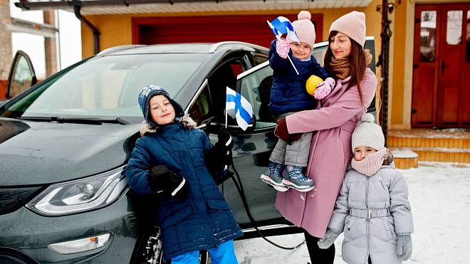 Suomi – kam se na ně hrabeme: Finští studenti mají vzdělání, obědy i dopravu zdarma a učitelé astronomické platy