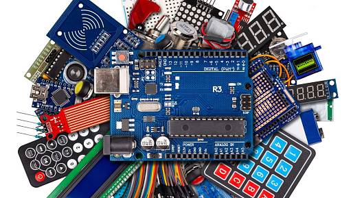 Objevování světa Arduina může být fascinujícím zážitkem pro každého, kdo se zajímá o elektroniku a programování